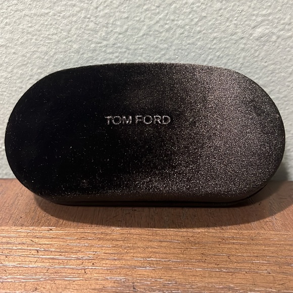 Tom Ford Chocolate Brown Velvet Eyewear Case w/Cloth & Card - Picture 3 of 6